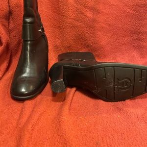 Vintage Aigner booties 7M black leather